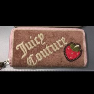 Rare Juicy Couture 🍓  strawberry  Wallet